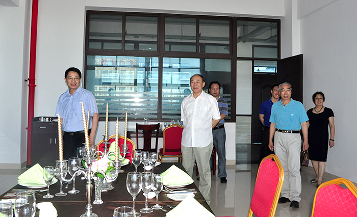 DSC_0425.JPG DSC_0425.JPG