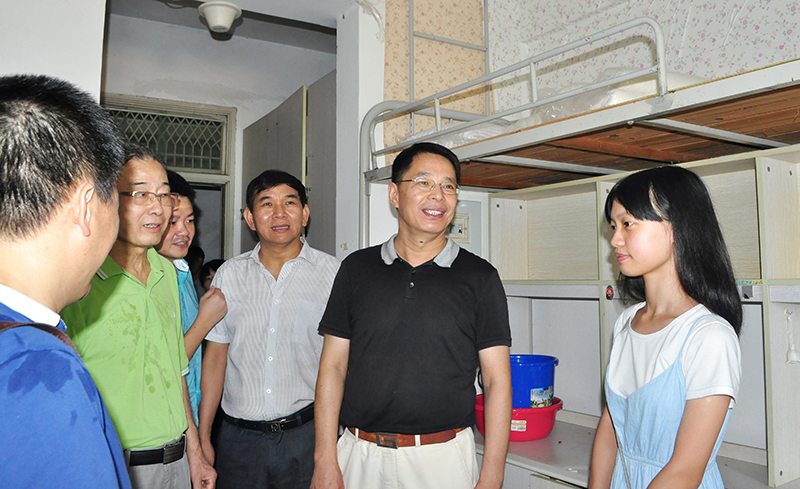 DSC_0557.jpg DSC_0557.jpg