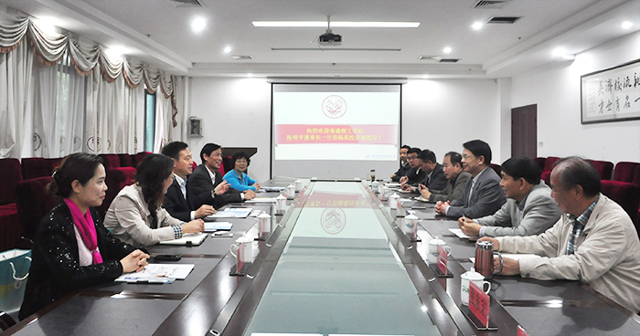 DSC_0412.JPG DSC_0412.JPG