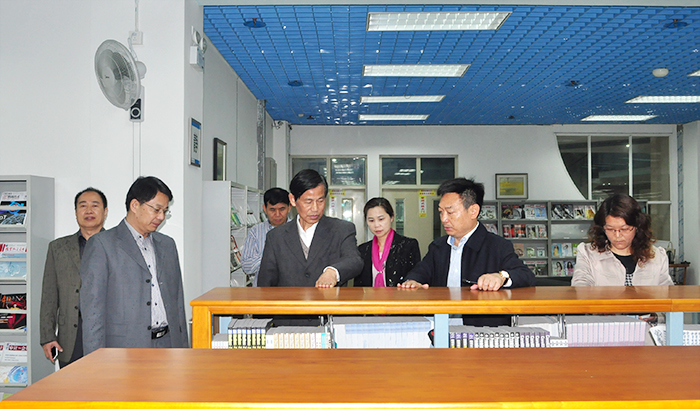 DSC_0405.JPG DSC_0405.JPG