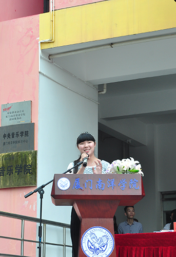 DSC_0493.JPG DSC_0493.JPG